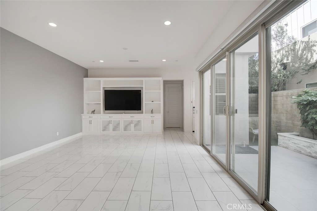 MLS #PW25244933 image #2