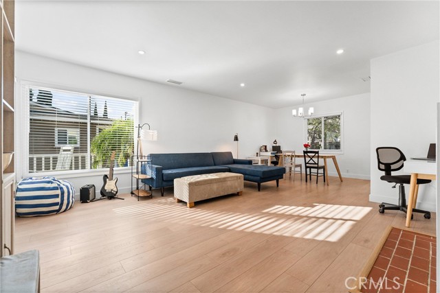 MLS #PW25245869 image #4