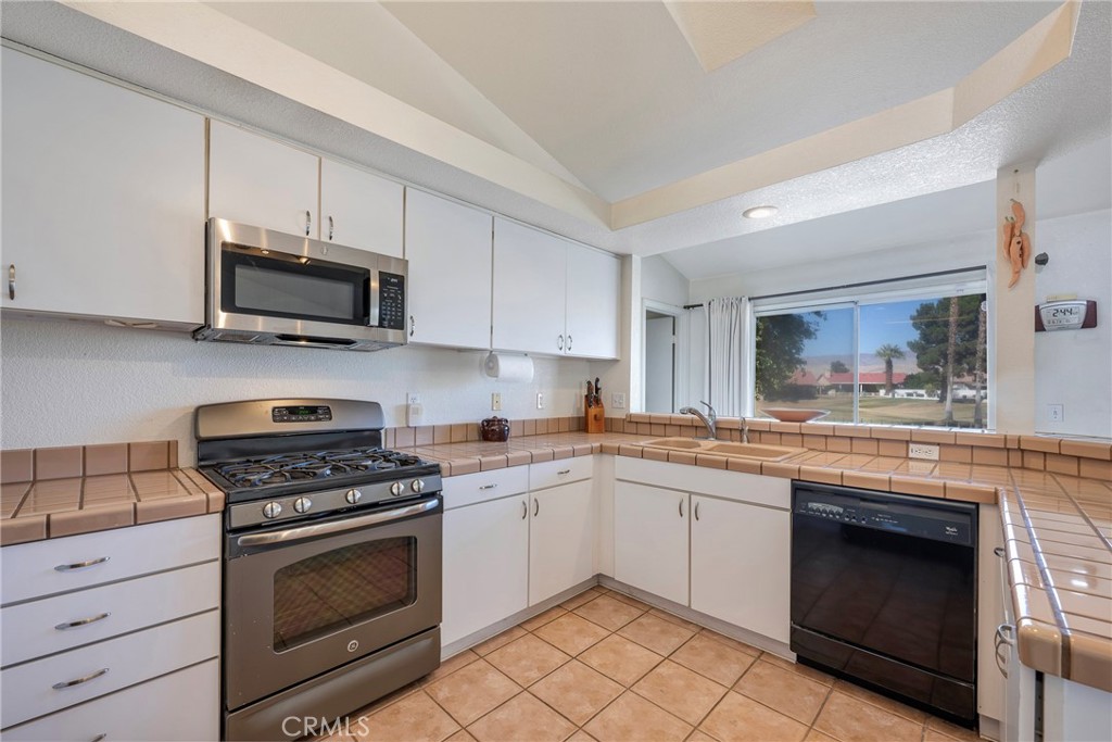 MLS #PW25245958 image #11