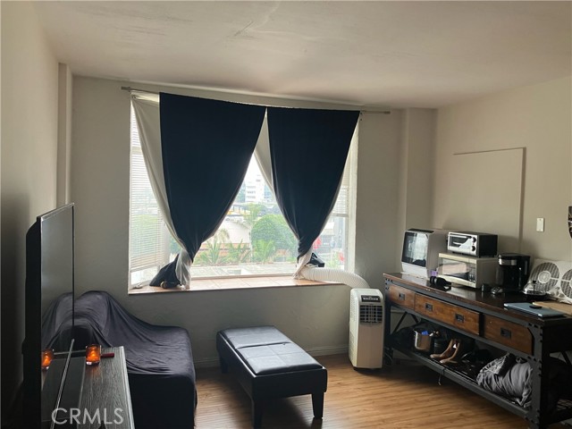 MLS #PW25247061 image #1