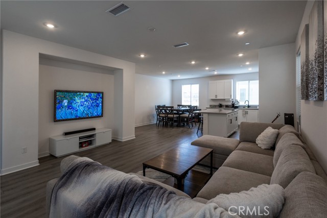 MLS #PW25248678 image #1