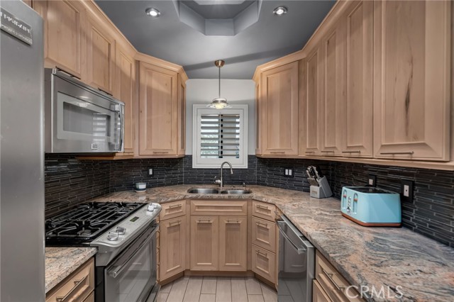 MLS #PW25249140 image #2