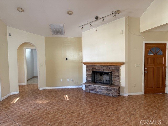 MLS #PW25249854 image #1