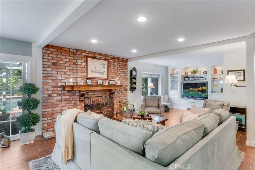 MLS #PW25250638 image #12