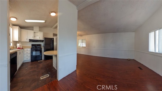 MLS #PW25250715 image #6