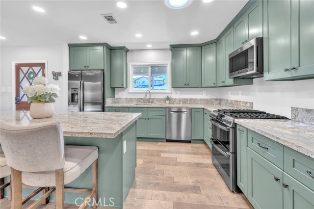 MLS #PW25250975 image #2