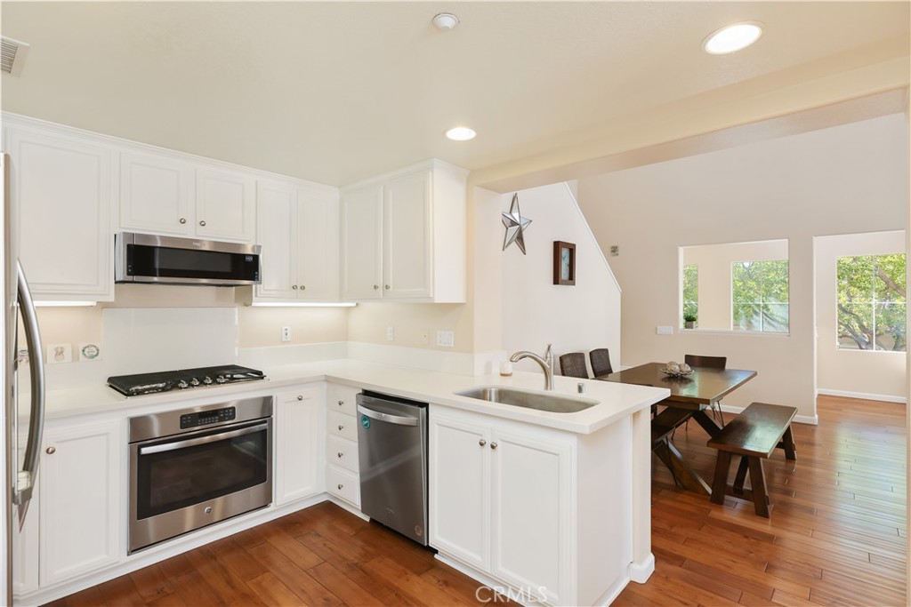 MLS #PW25250979 image #12