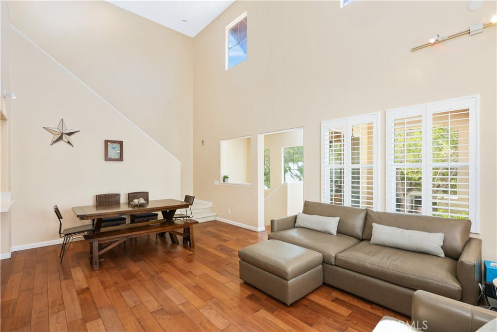 MLS #PW25250979 image #2