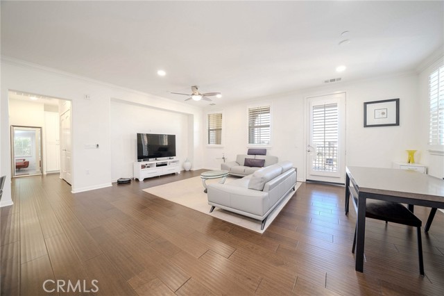 MLS #PW25251028 image #2