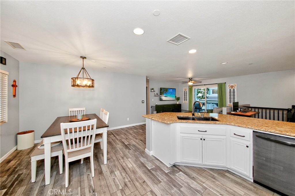 MLS #PW25251126 image #17