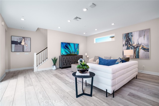 MLS #PW25251135 image #4