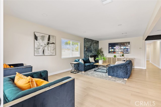 MLS #PW25251139 image #4