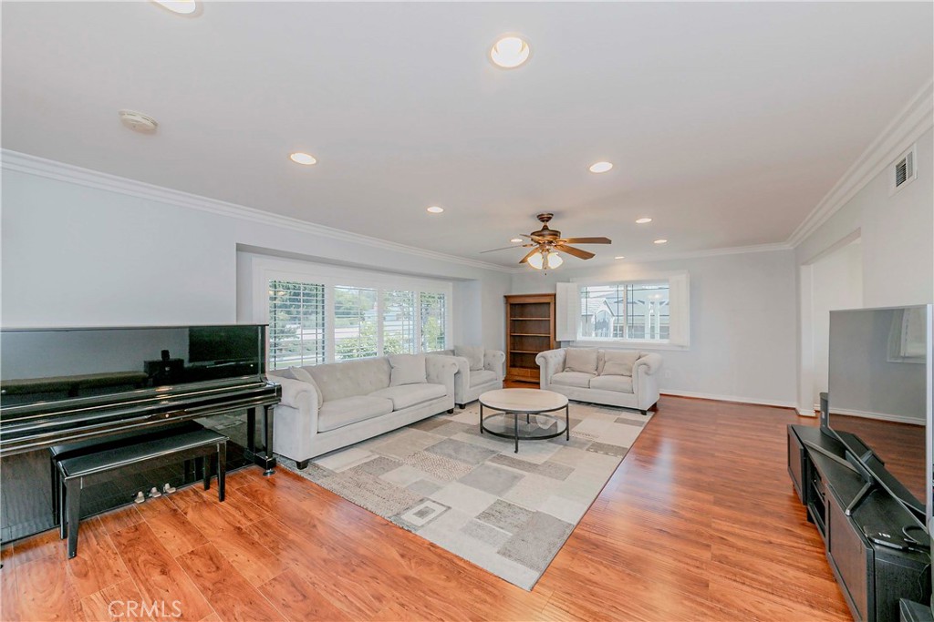 MLS #PW25251297 image #37