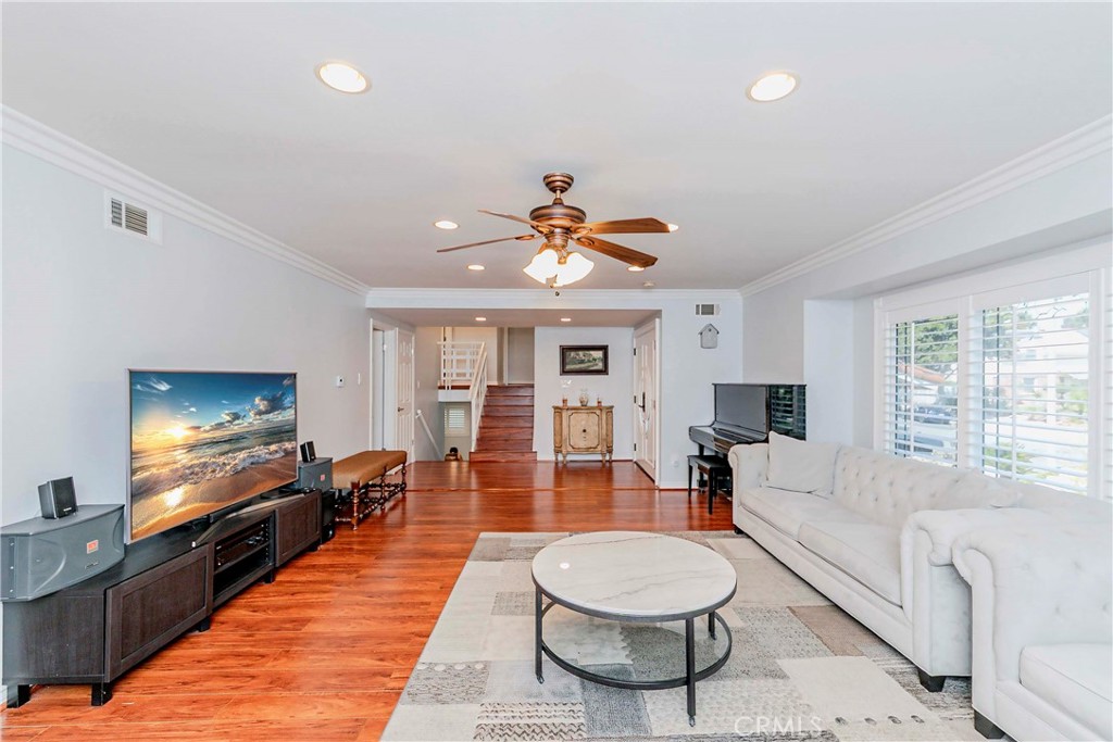 MLS #PW25251297 image #4