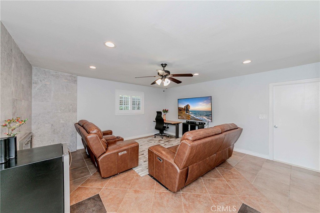 MLS #PW25251297 image #9