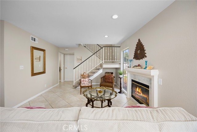 MLS #PW25251453 image #3