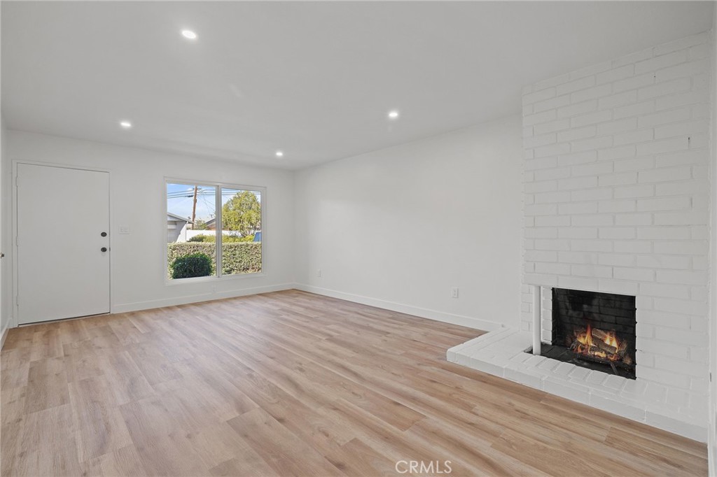 MLS #PW25251778 image #4