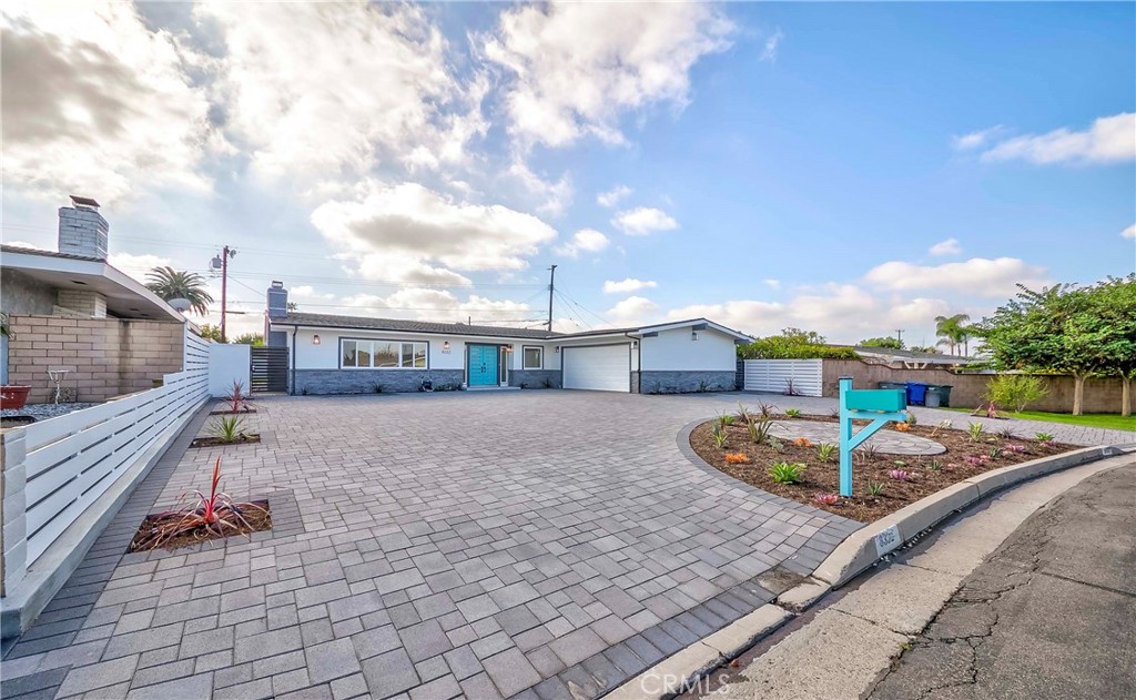 MLS #PW25251813 image #1