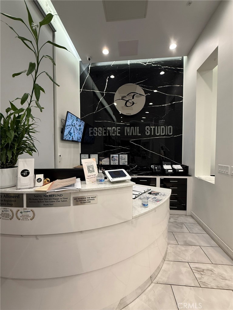 MLS #PW25252055 img 1