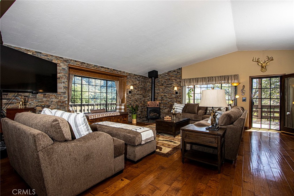 MLS #PW25252332 image #3