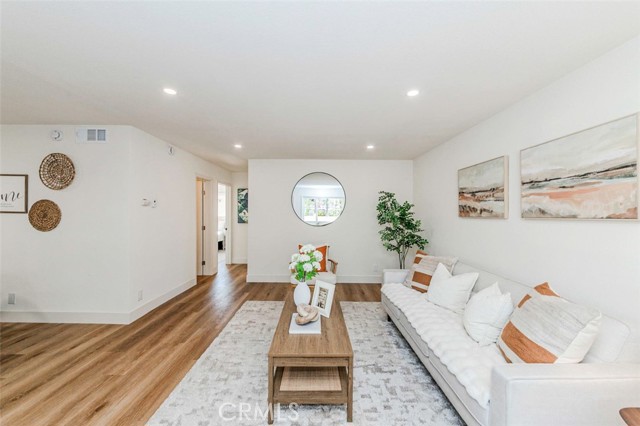 MLS #PW25252341 image #4