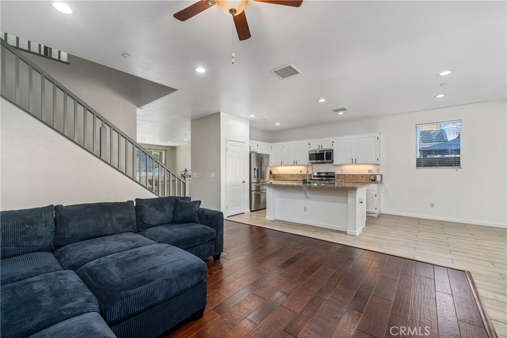 MLS #PW25252902 image #10