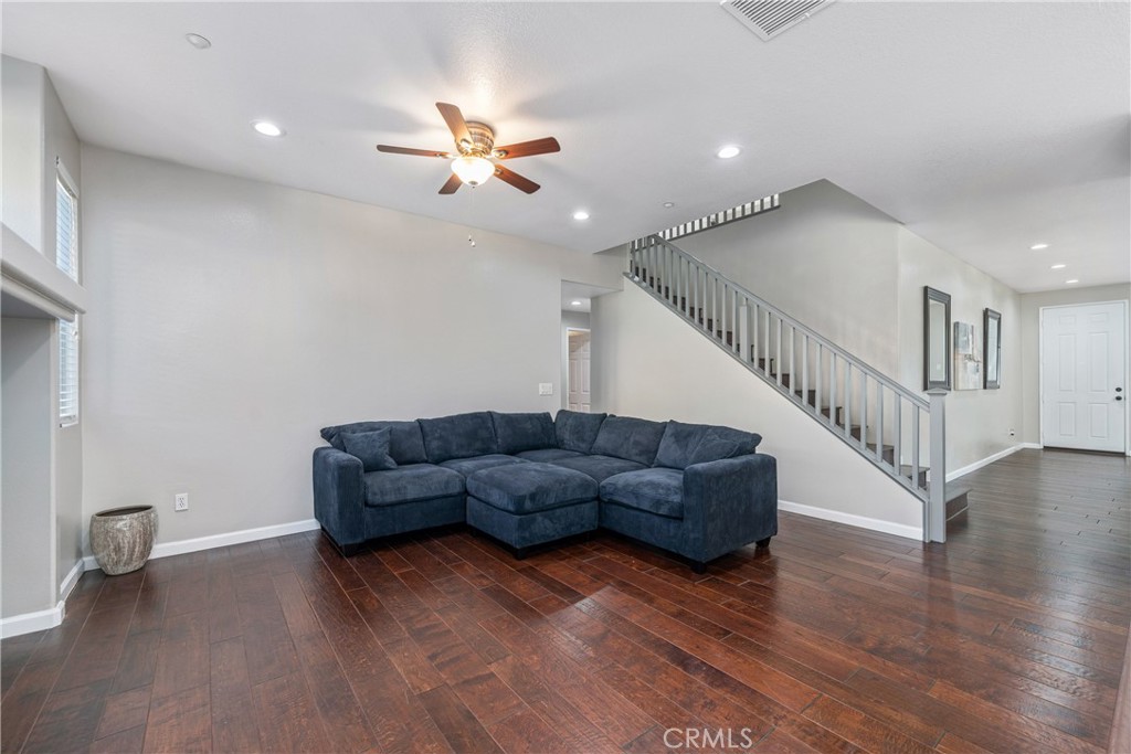 MLS #PW25252902 image #11