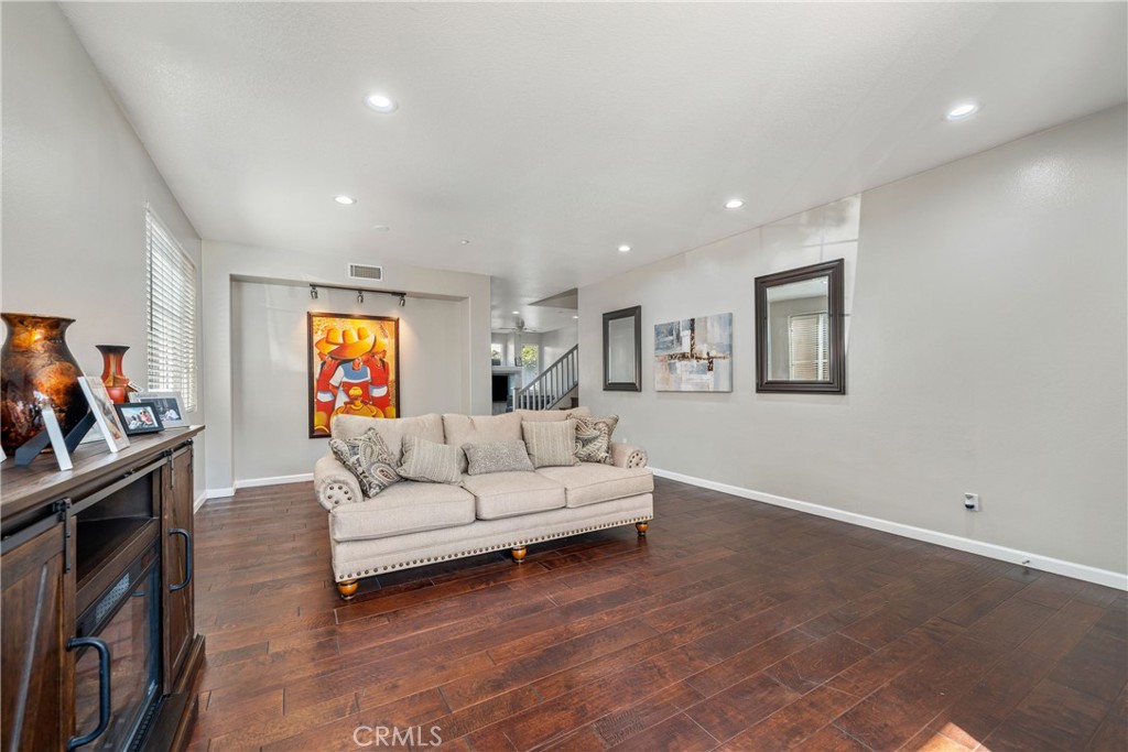 MLS #PW25252902 image #12