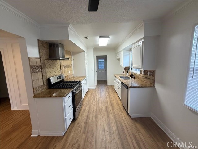 MLS #PW25253933 image #3