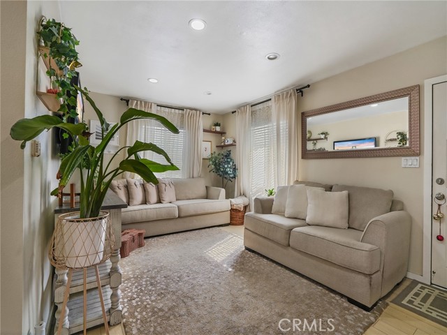 MLS #PW25254236 image #3