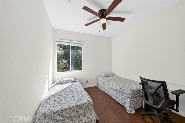 MLS #OC25248807 image #26