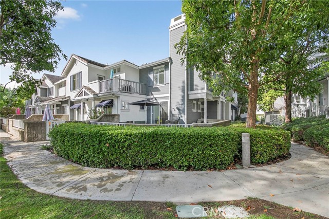 MLS #OC25248807 image #32