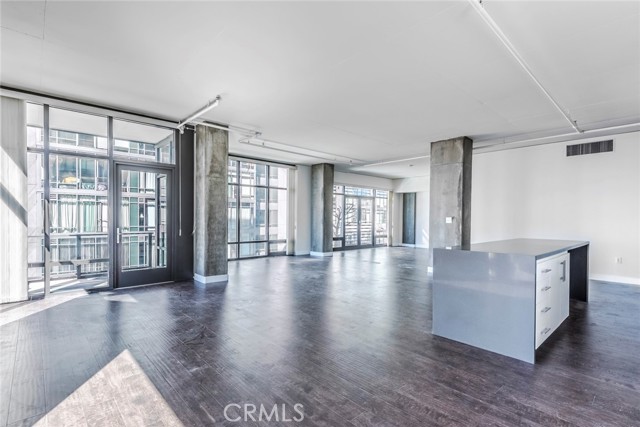 MLS #PW25254572 image #1