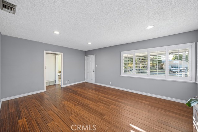 MLS #PW25254608 image #4