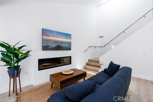 MLS #PW25255529 image #1