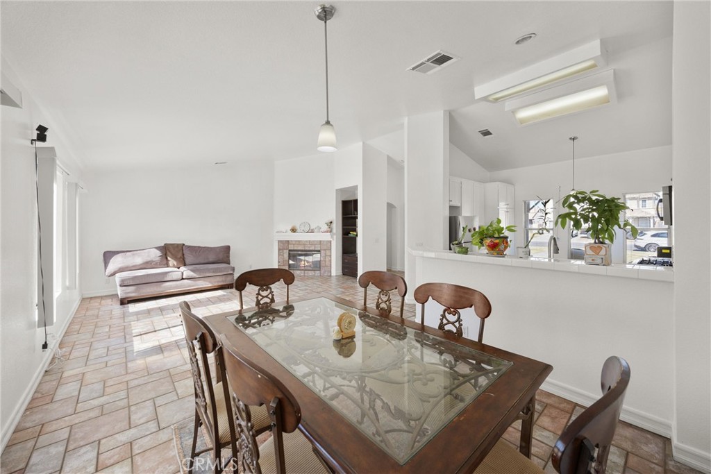 MLS #PW25255666 image #2