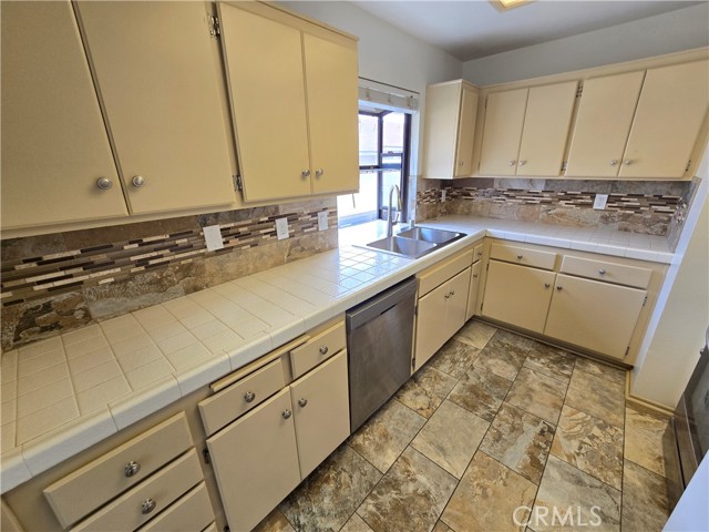 MLS #PW25255846 image #11