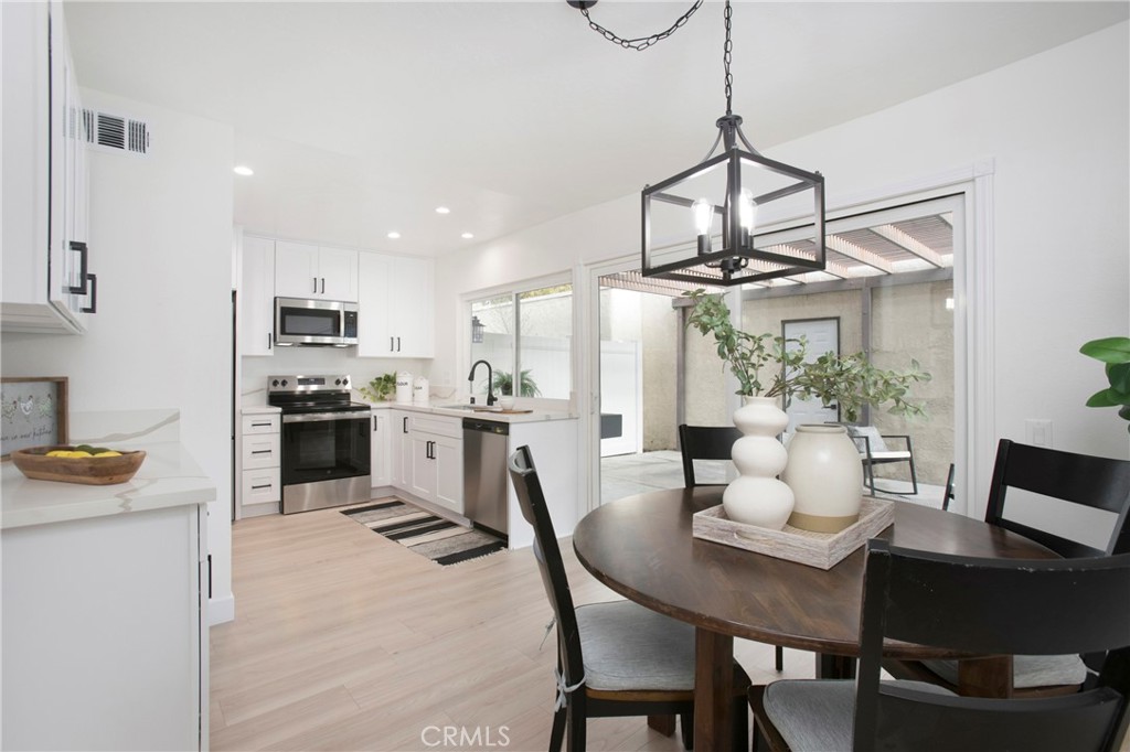 MLS #PW25258238 image #1