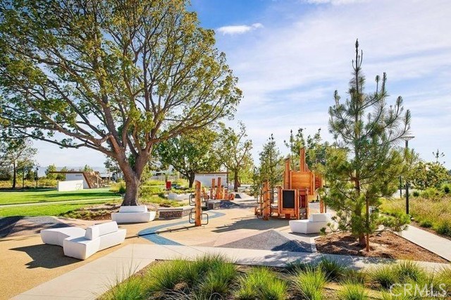 MLS #OC25226850 image #9