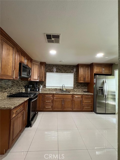 MLS #PW25258328 image #7