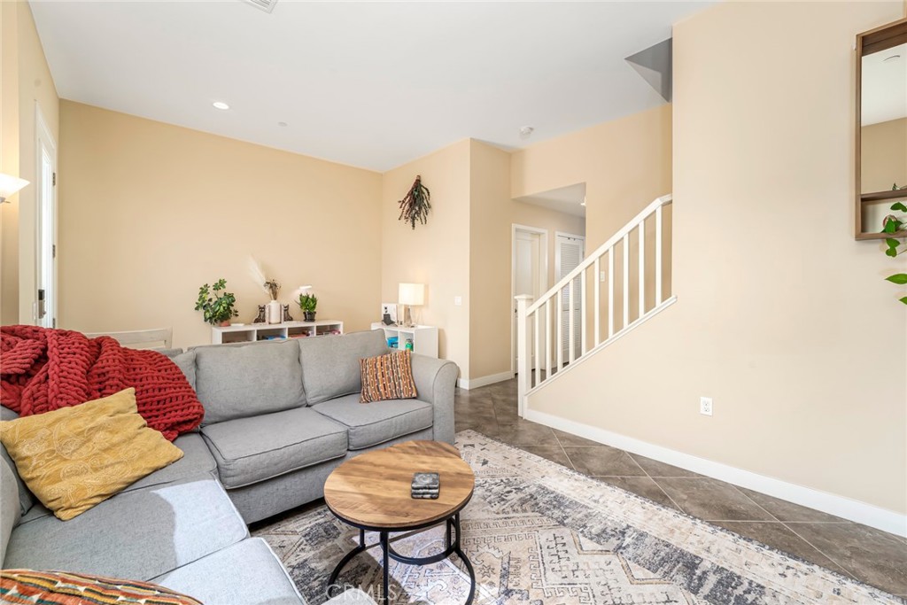 MLS #PW25259021 image #3