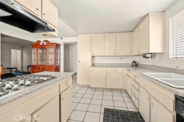 MLS #PW25259092 image #10