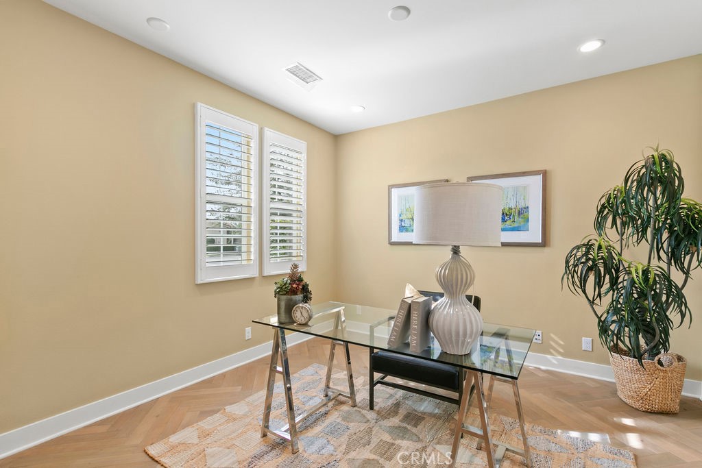 MLS #PW25259729 image #5