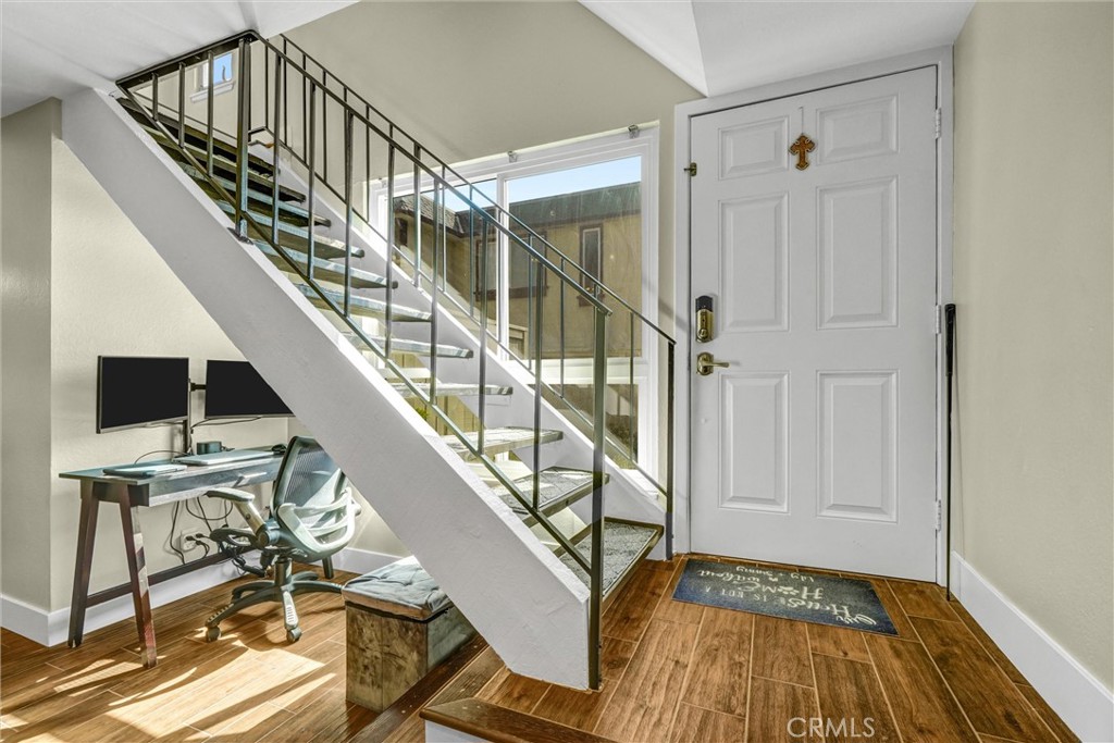 MLS #PW25260190 image #1