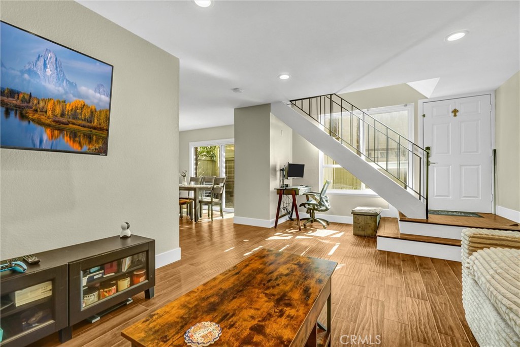 MLS #PW25260190 image #4