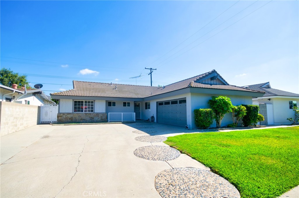 MLS #PW25260207 image #1