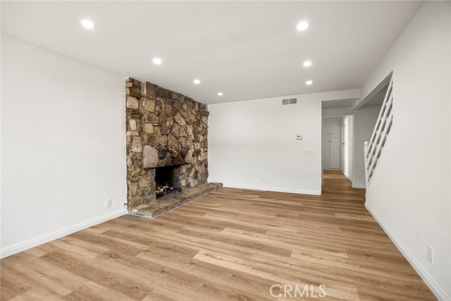 MLS #PW25260357 image #5