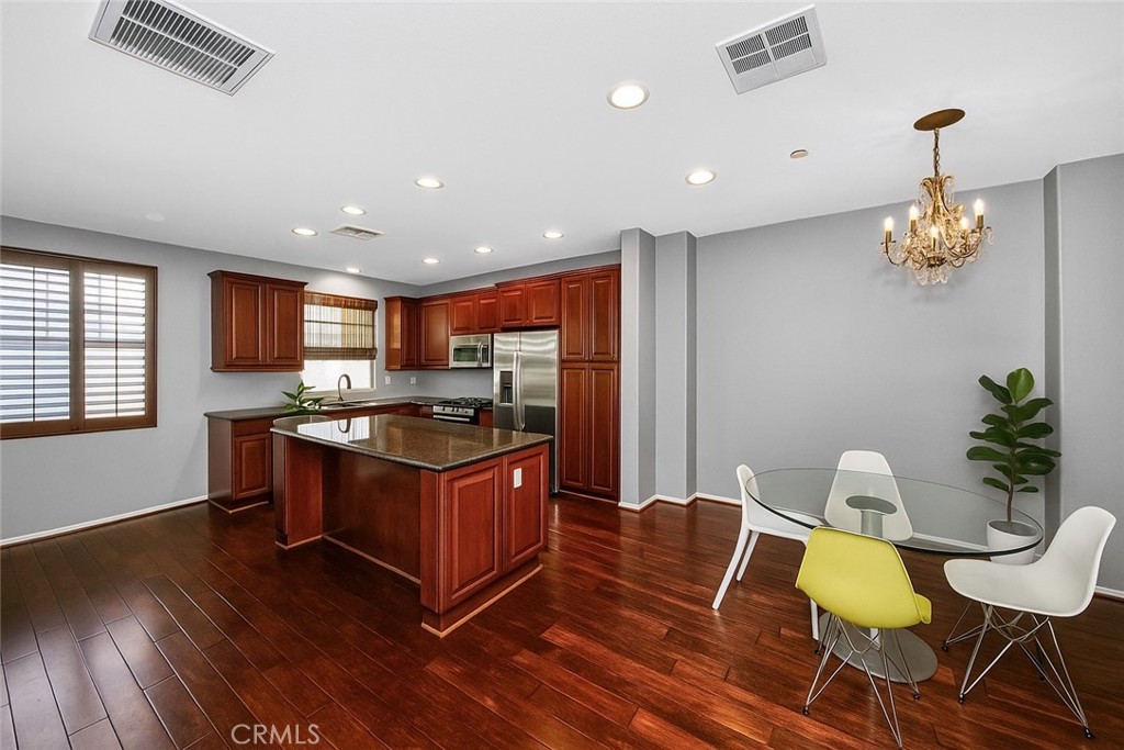 MLS #PW25260363 image #6