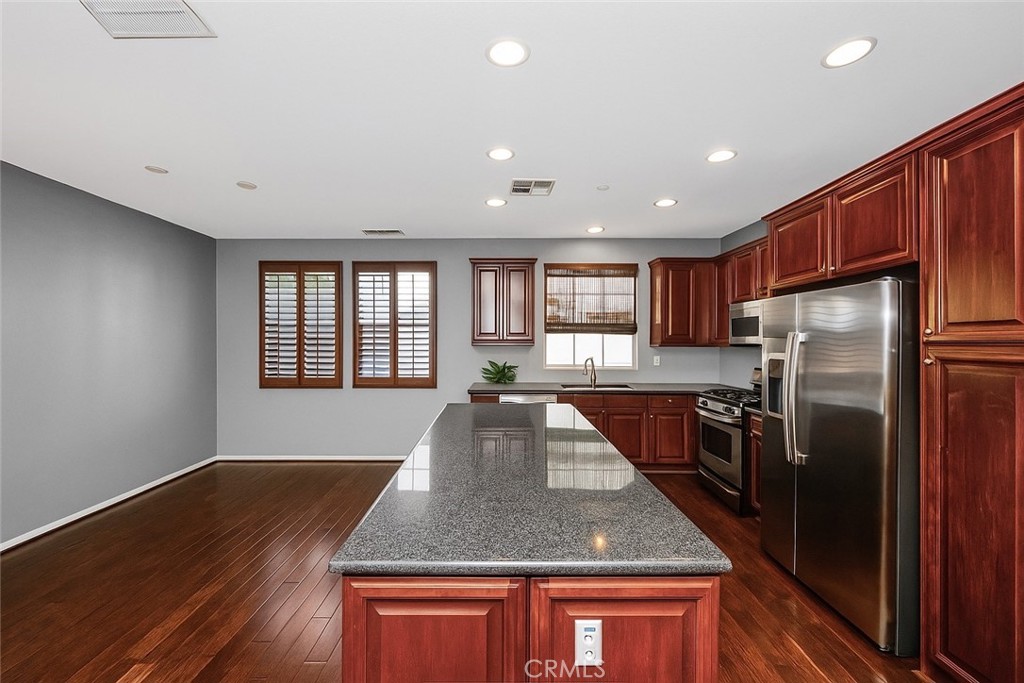 MLS #PW25260363 image #7