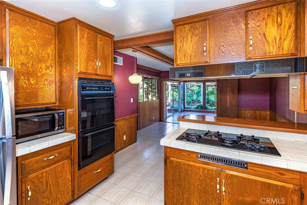 MLS #PW25260975 image #4